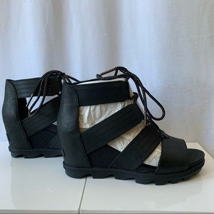 Sorel Joanie Black Platform Strappy Sandal…